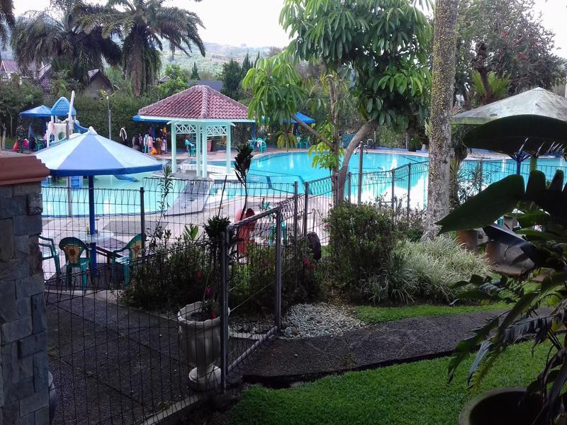 Villa Bukit Danau Lot 12 치파나스 외부 사진